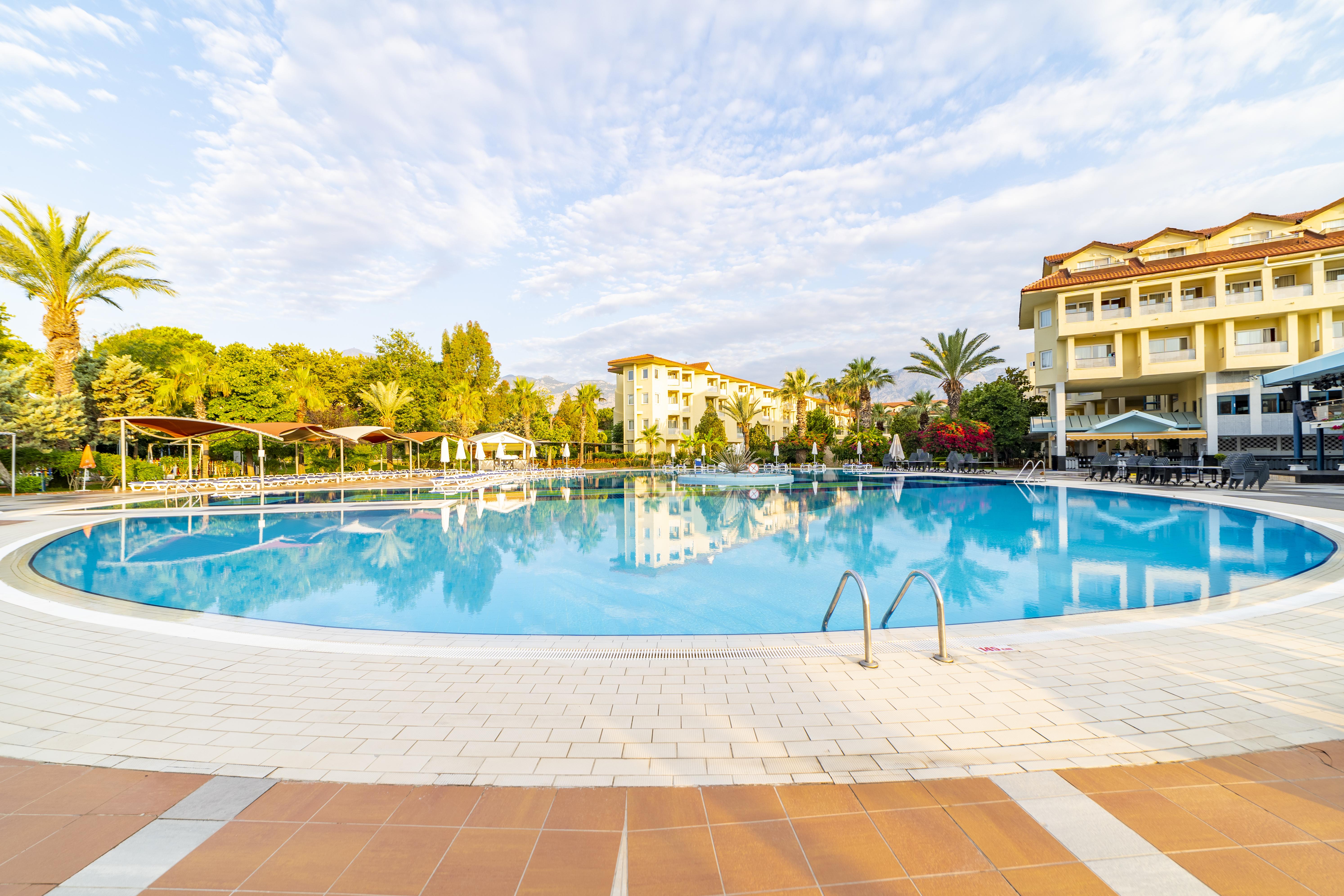 Queen'S Park Le Jardin Kemer Esterno foto