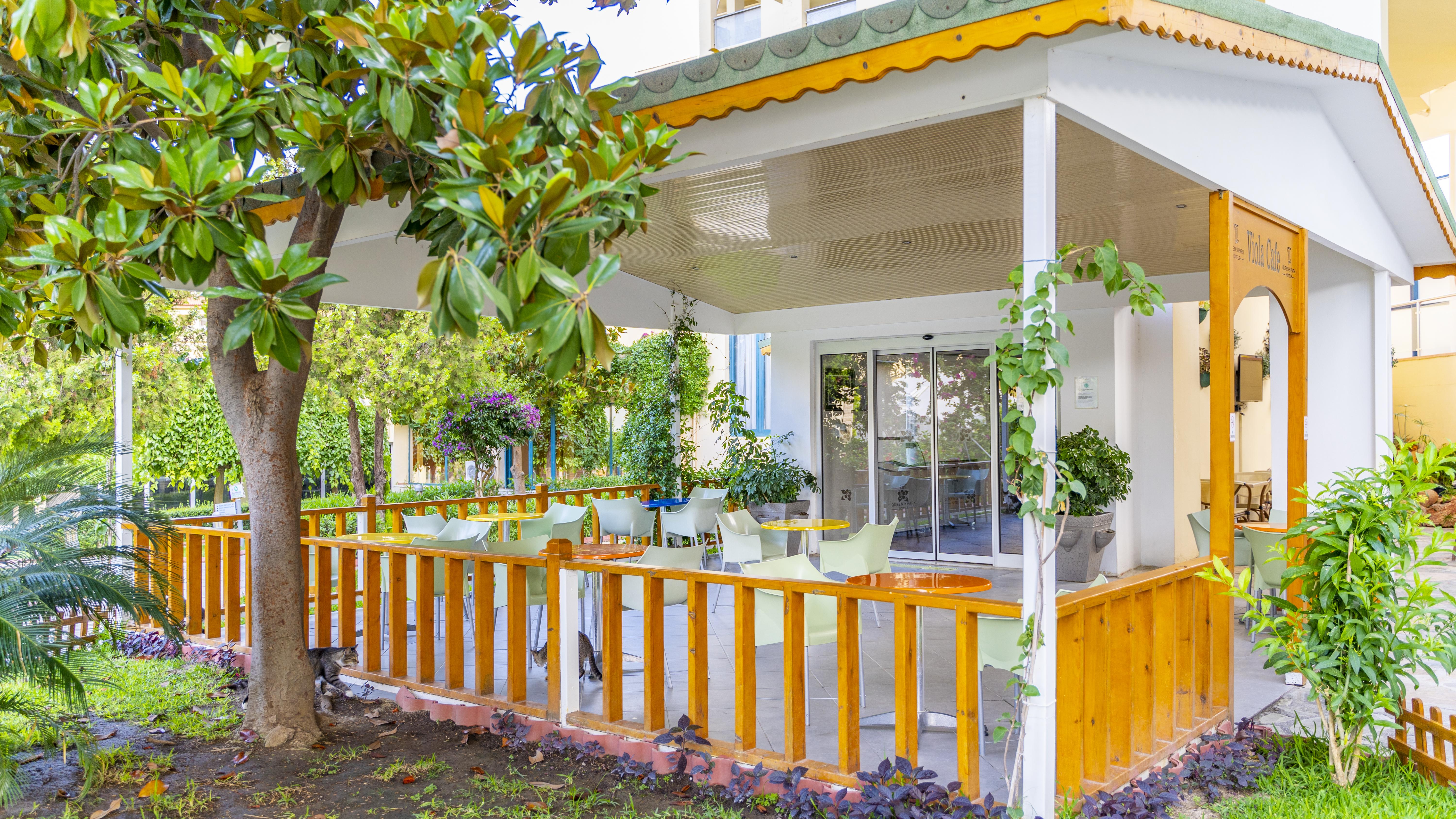 Queen'S Park Le Jardin Kemer Esterno foto