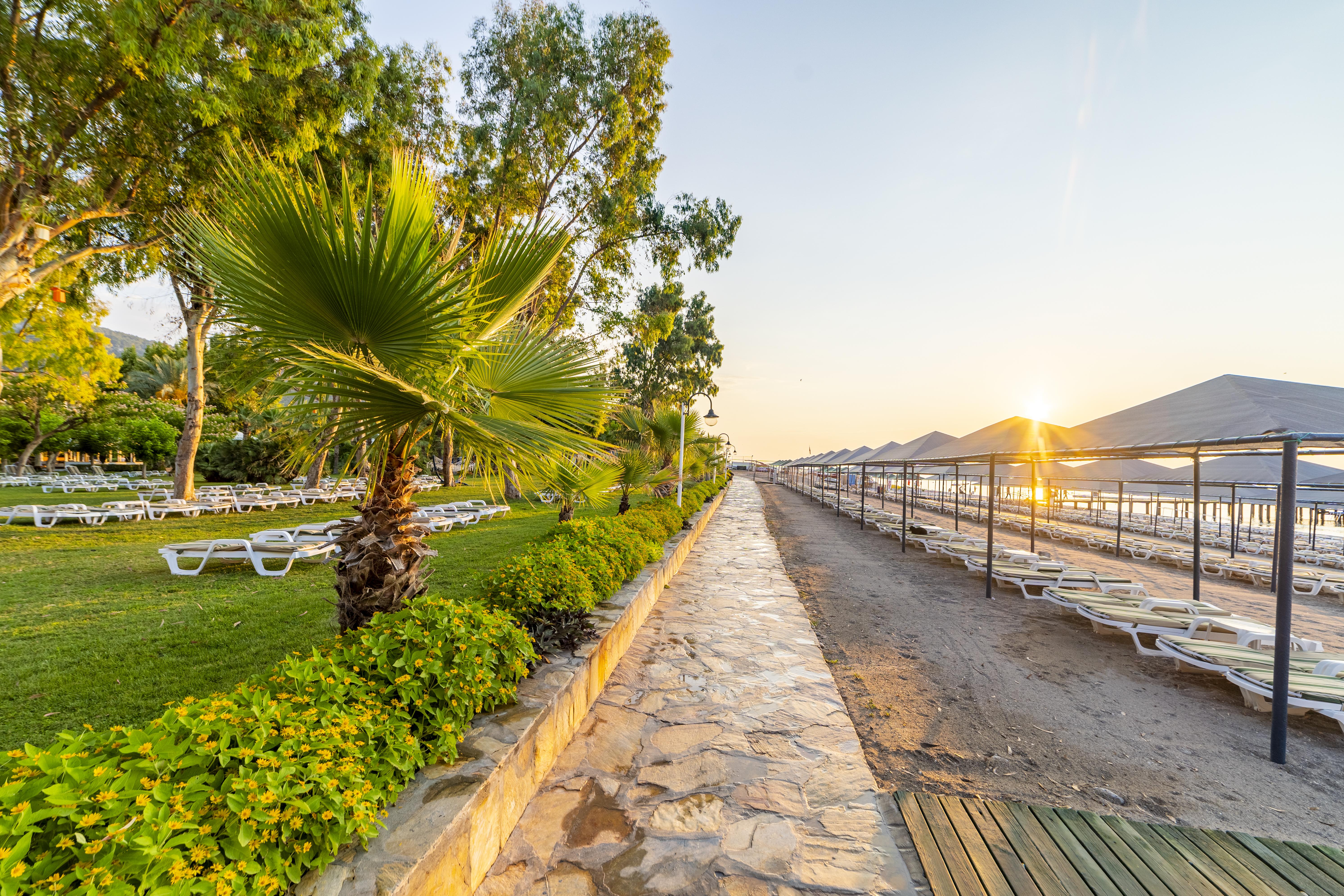 Queen'S Park Le Jardin Kemer Esterno foto