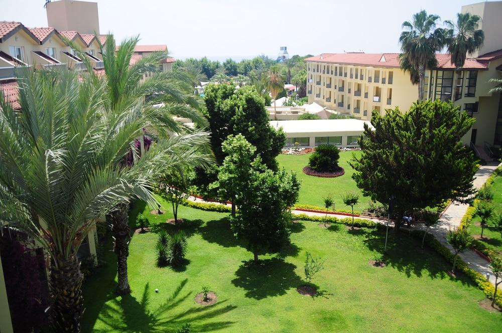 Queen'S Park Le Jardin Kemer Esterno foto