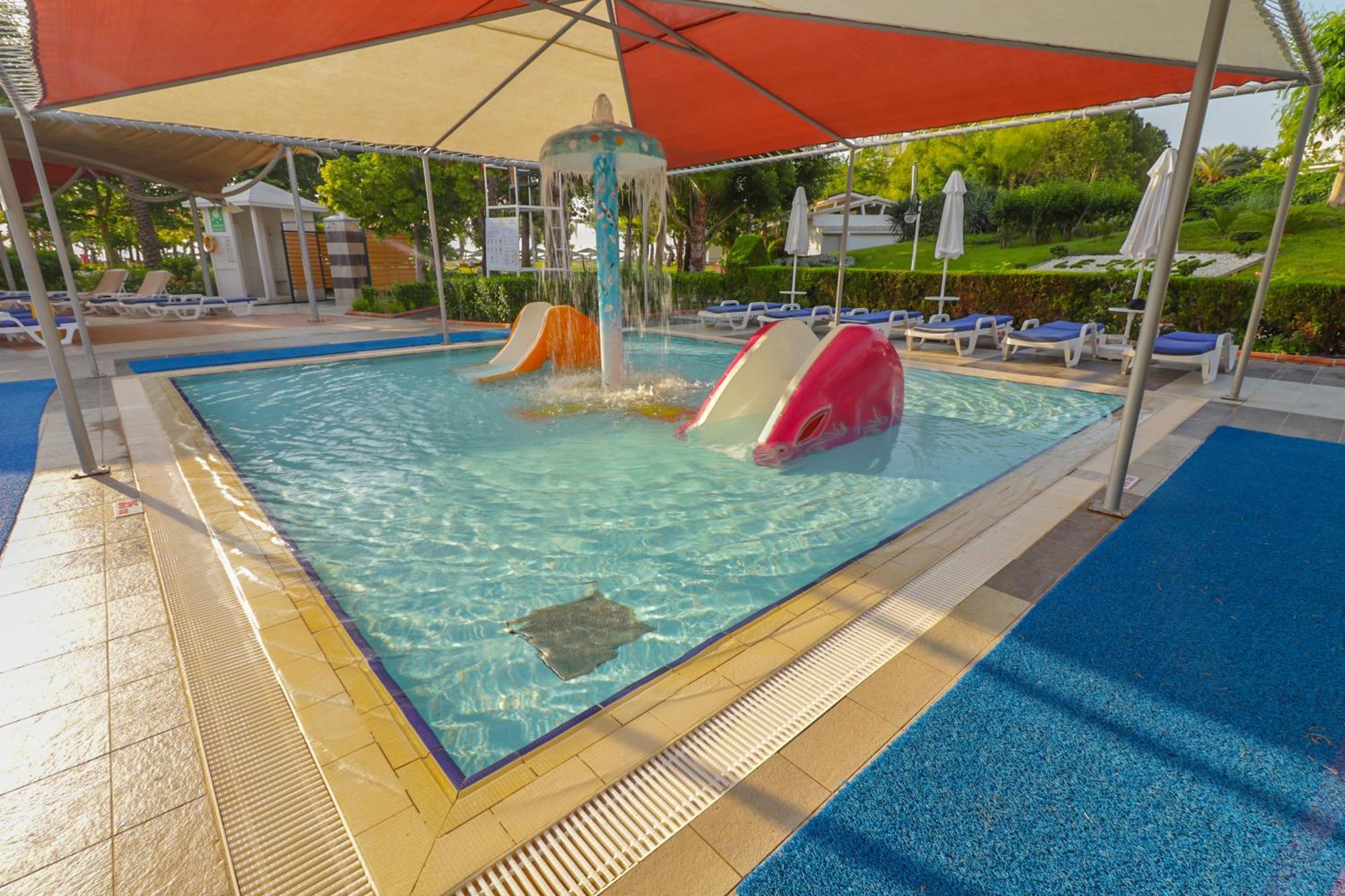 Queen'S Park Le Jardin Kemer Esterno foto