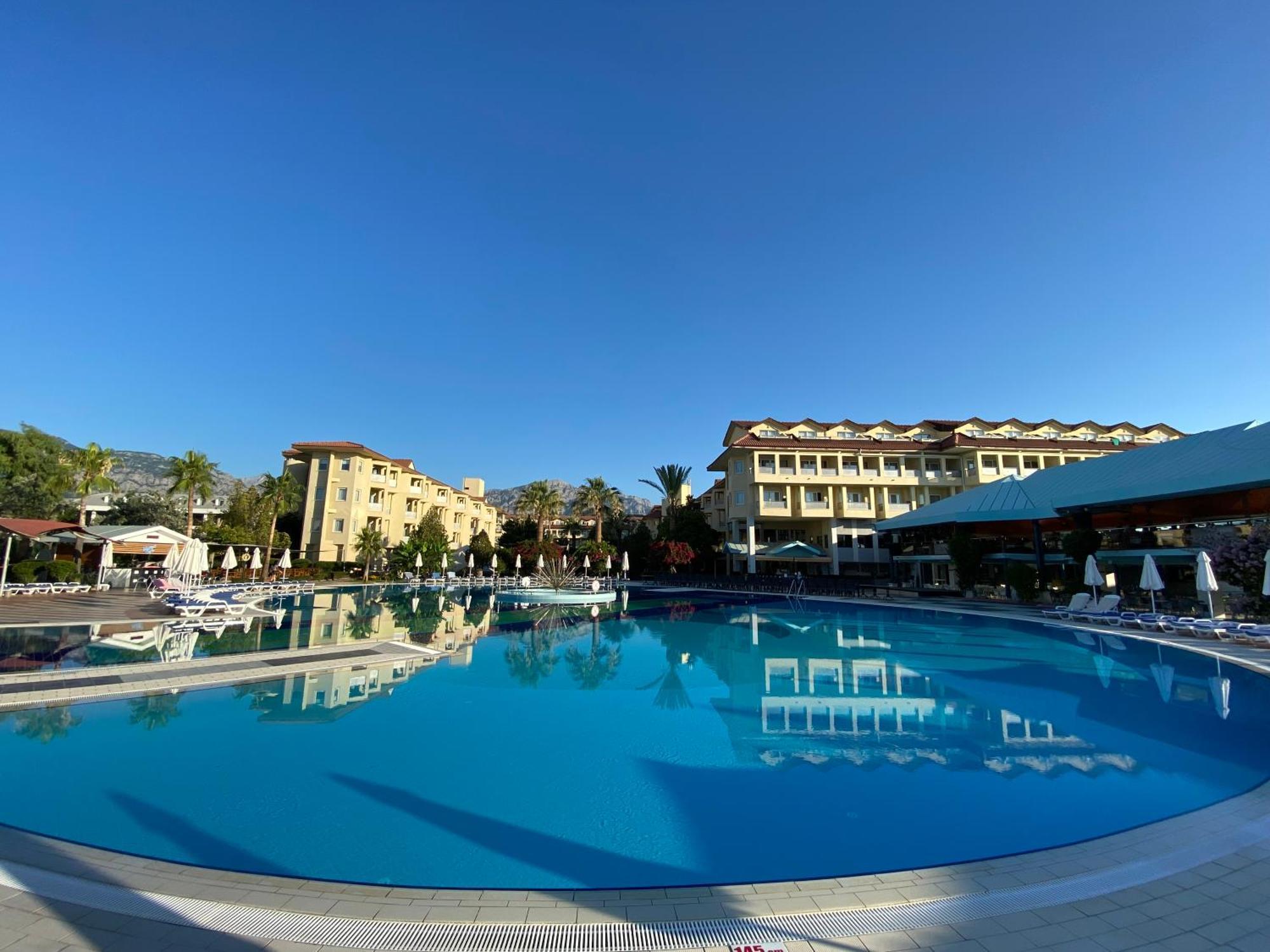 Queen'S Park Le Jardin Kemer Esterno foto