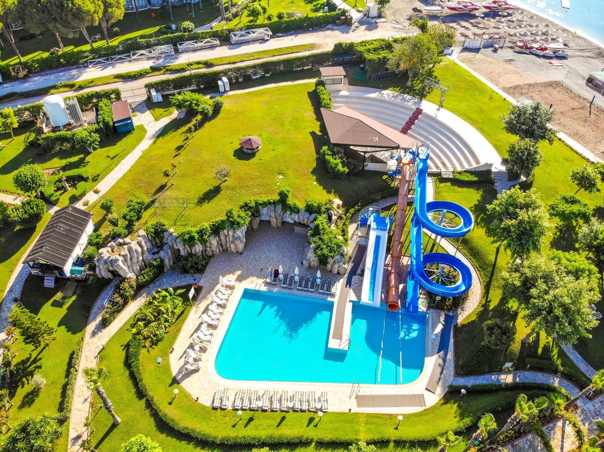 Queen'S Park Le Jardin Kemer Esterno foto